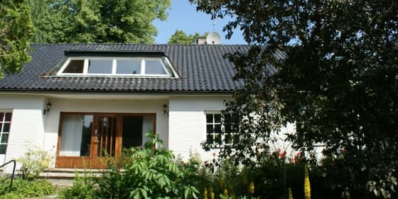 Takläggning Herrgårdsvägen