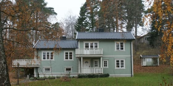 Takläggning Slottsvägen