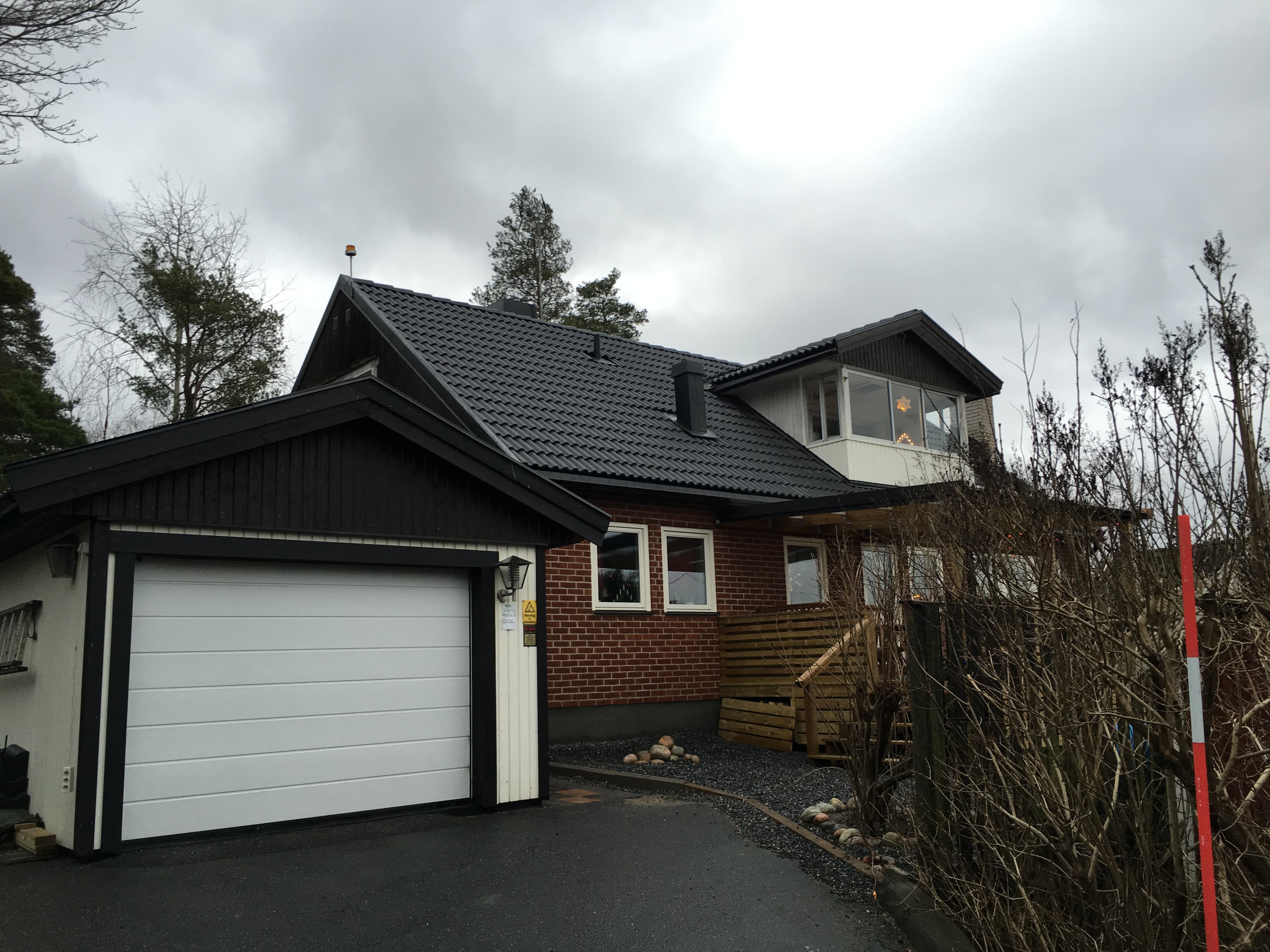 Takläggning Borgvägen Tyresö