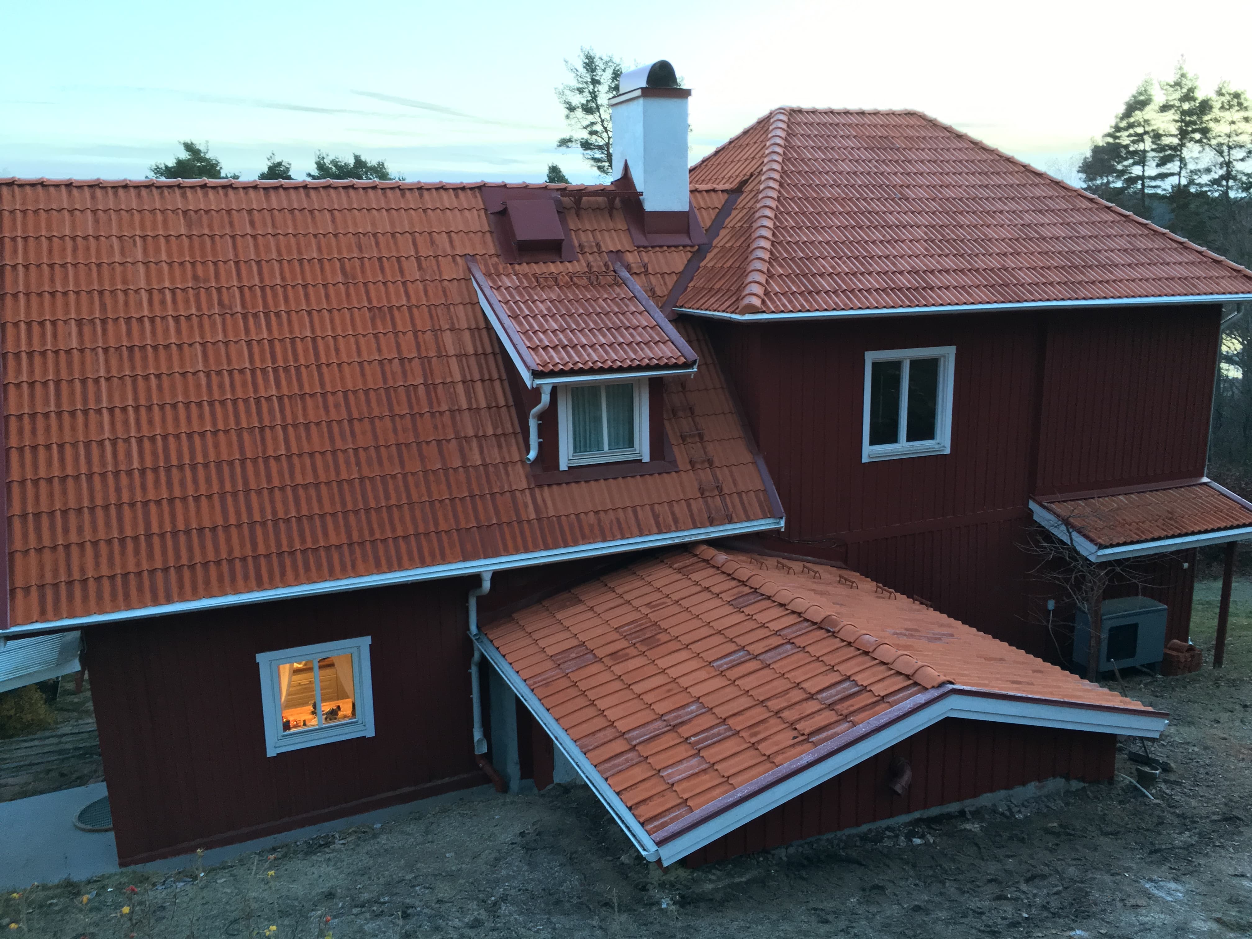 Takläggning Breviksvägen