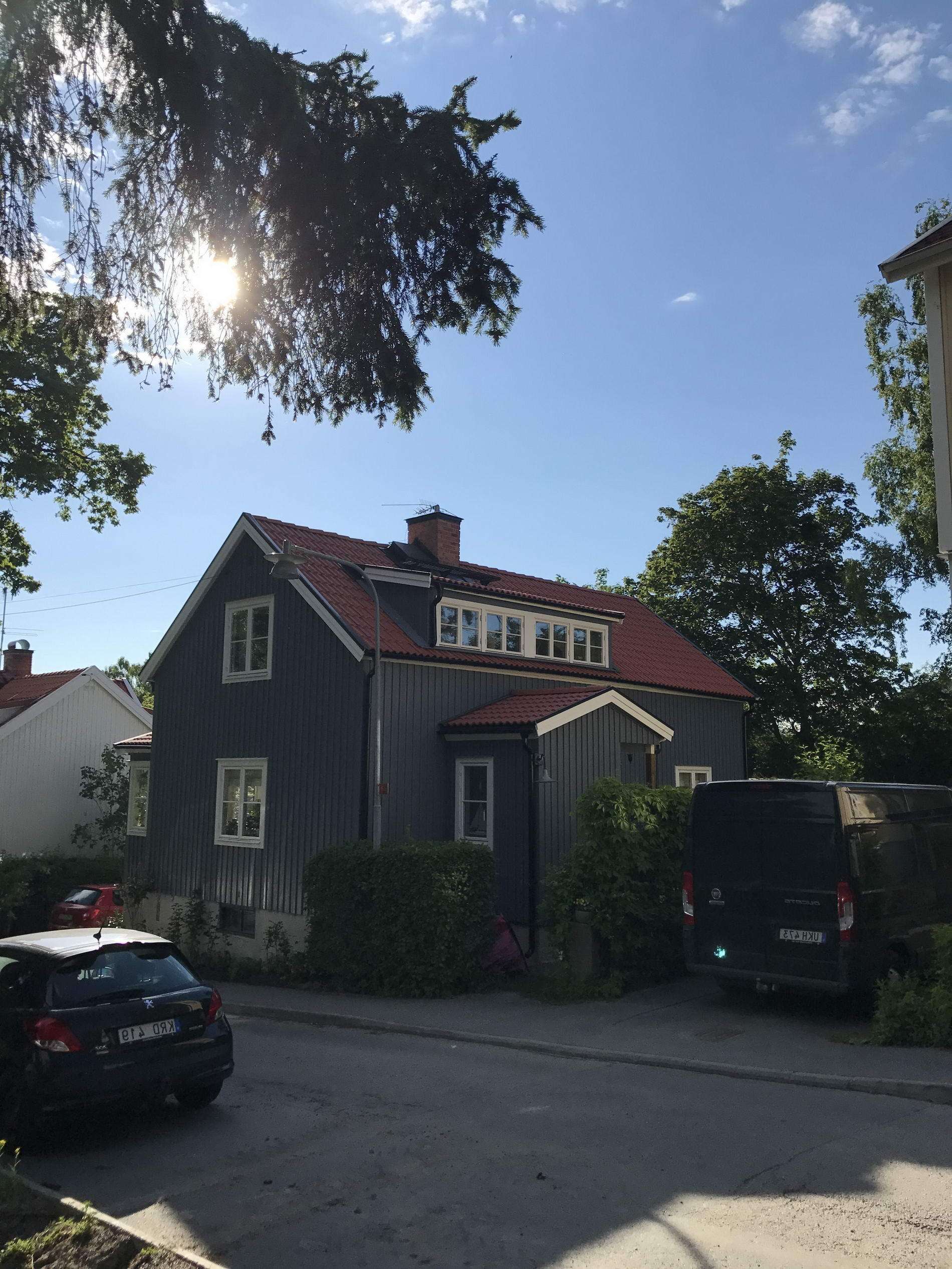 Takläggning Fagerviksvägen Bromma