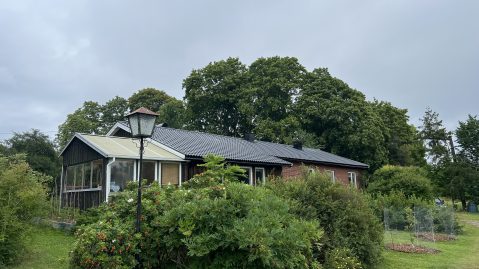 Takläggning Färentunavägen