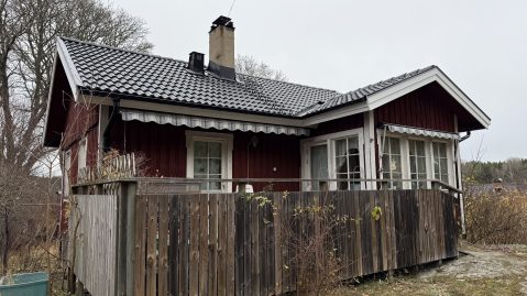 Takläggning Färentunavägen