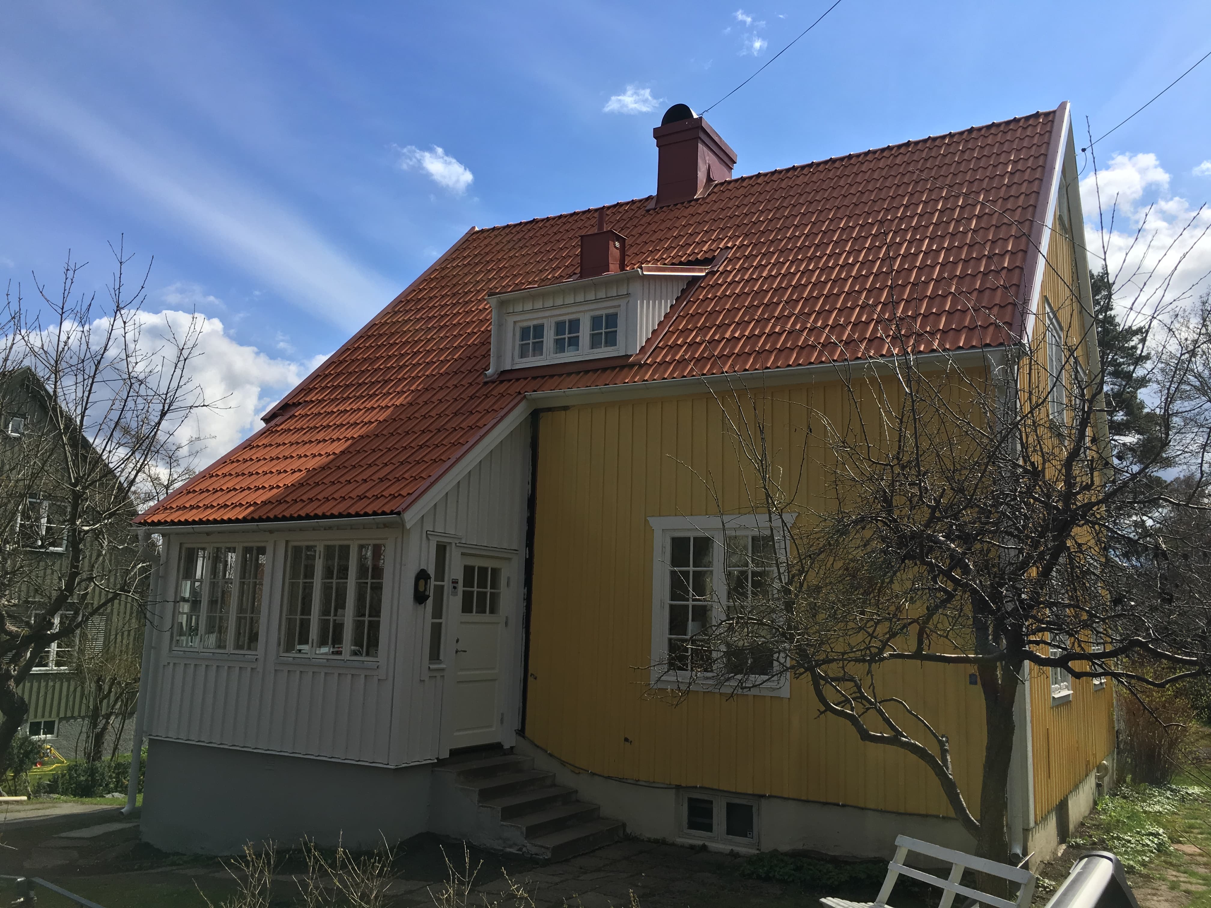 Takläggning Lövåsvägen Bromma