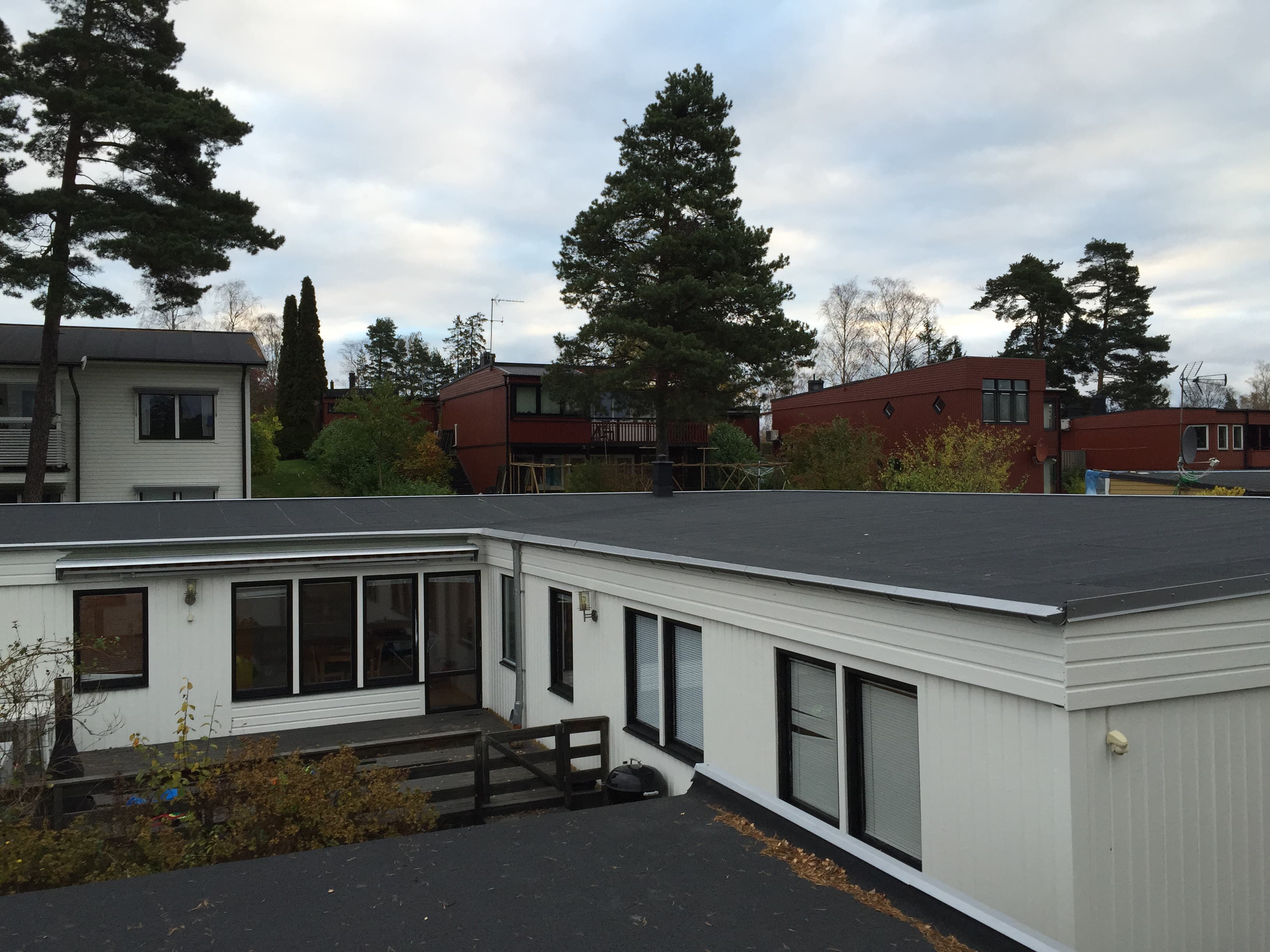 Takläggning Mellangårdsvägen