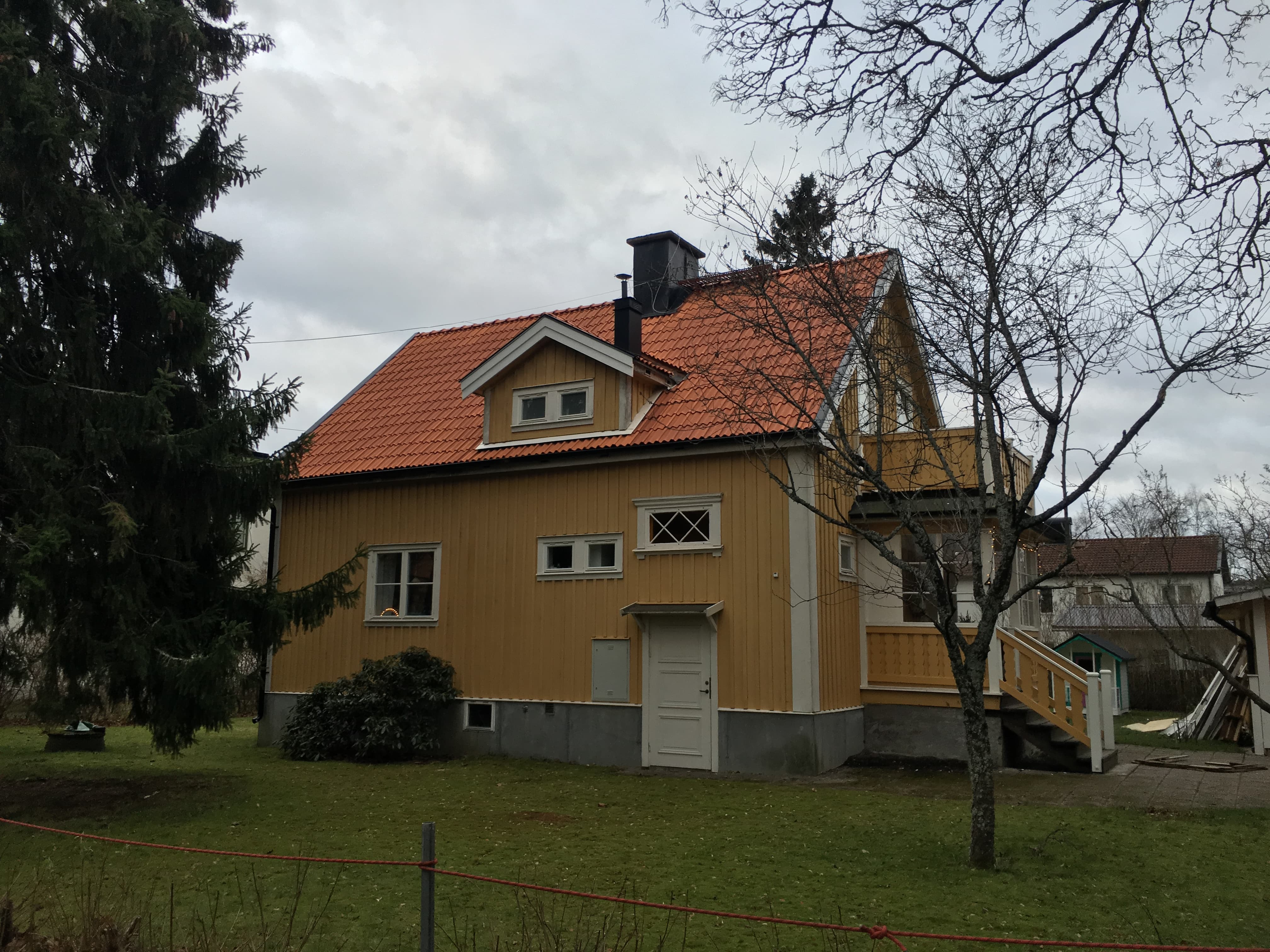 Takläggning Solvägen Huddinge